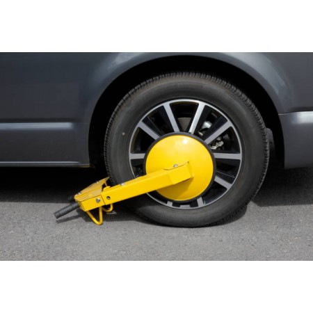 Lockable Vehicle Wheel Clamps
